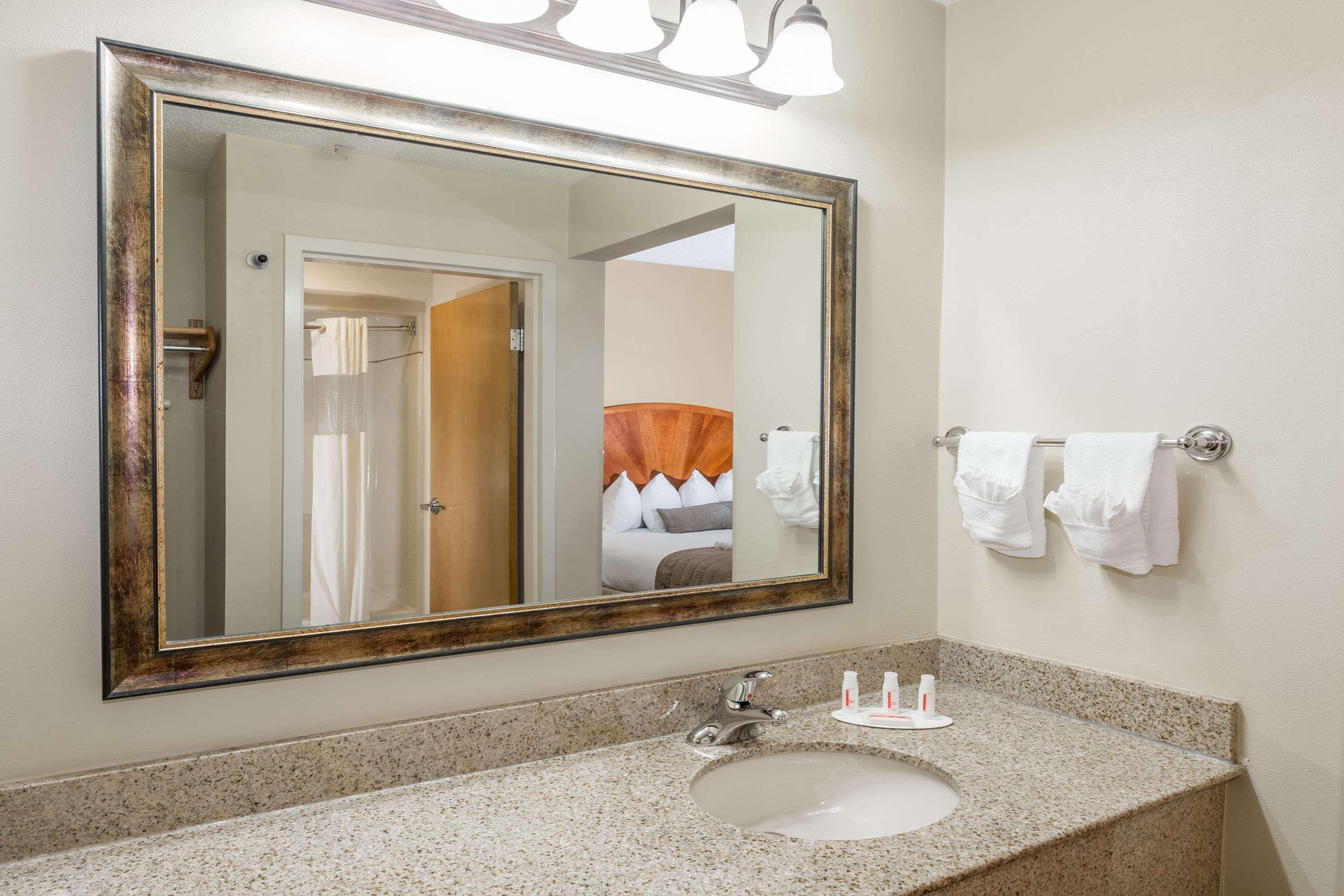 Baymont By Wyndham Asheville/Biltmore Εξωτερικό φωτογραφία